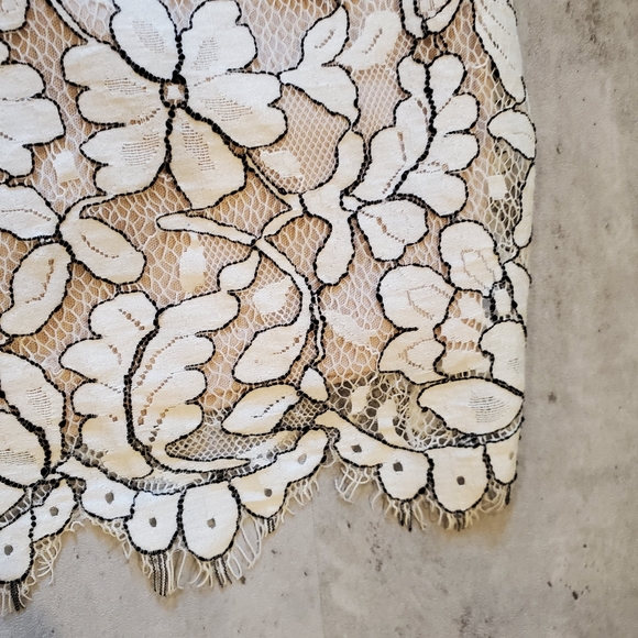 Lulus Delicate Darling Beige & Ivory Lace Bodycon Dress XS - Picture 6 of 11